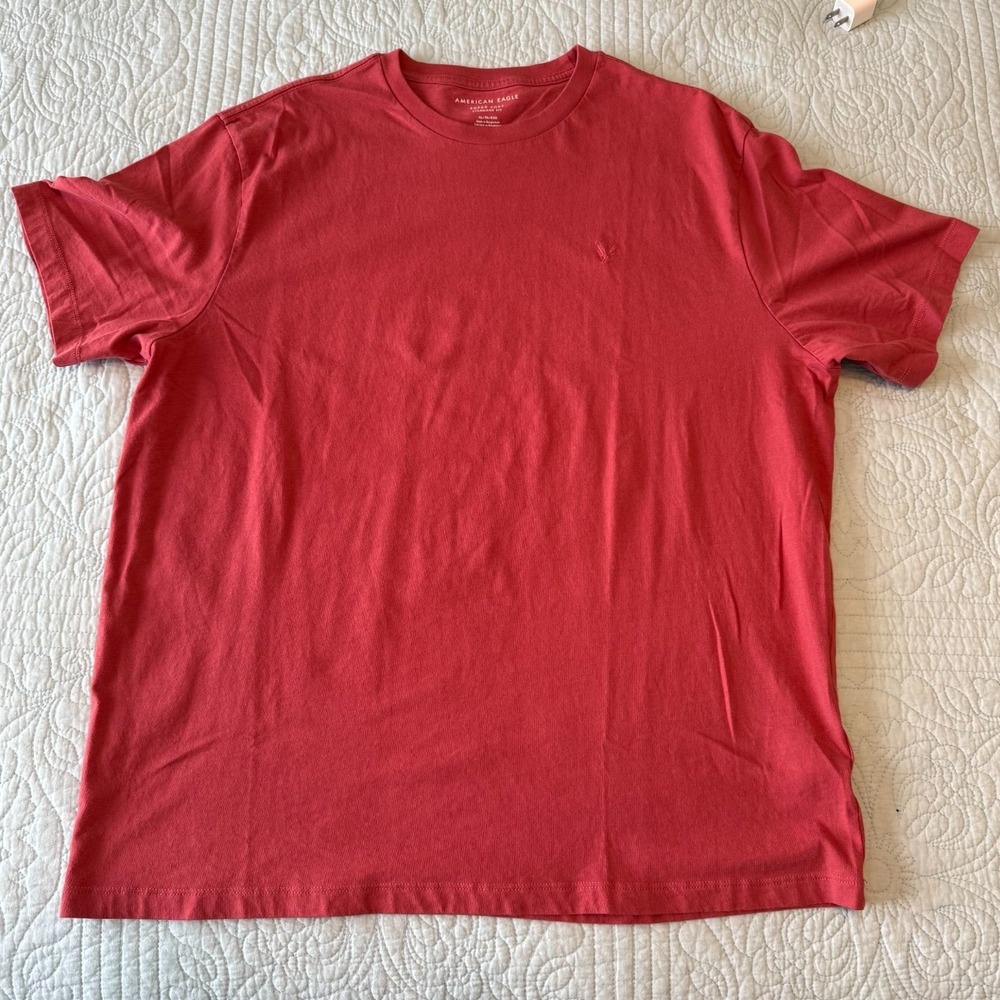 American Eagle Men's Super Soft Fit Red Crew Neck T-Shir t Size XL  NWOT